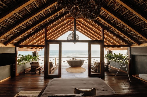 Naked Hotel Zipolite