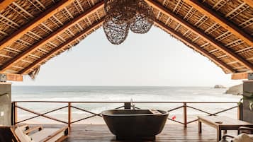 Deluxe suite | Een kluis op de kamer, gratis wifi, beddengoed