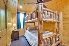4 chambres, fer et planche Ă repasser, Wi-Fi, draps fournis