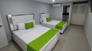 Shared Dormitory, 1 Bedroom, Smoking, Patio | 1 bedroom - Room in Lodge - Bm-12 Room Near the sea With air Conditioning and Wifi (Cartagena)