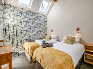 2 bedrooms, free WiFi, bed sheets