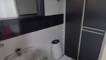 Asrama Umum, 1 kamar tidur, patio, pemandangan kota | Kamar mandi