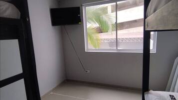 Shared Dormitory, 1 Bedroom, Patio, City View | 1 bedroom