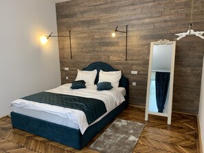 Deluxe Double or Twin Room | Down comforters, individually decorated, individually furnished