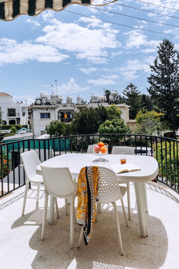 Apartment, 2 Schlafzimmer, Balkon | Balkon