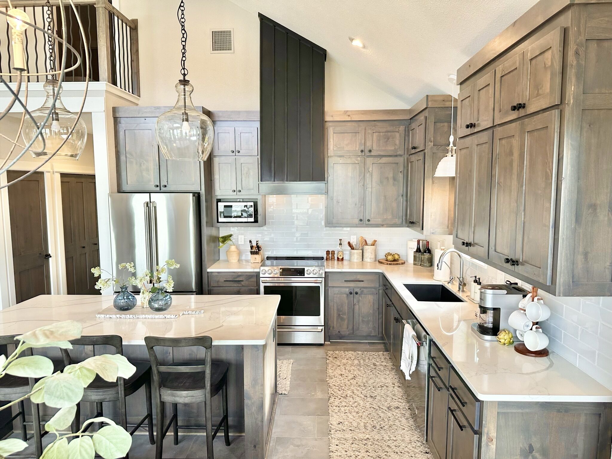 Luxury Family Retreat - New Lakefront Home on calm cove - Private Dock - Firepit