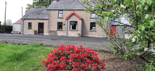Brook Haven:Traditional Irish Farmhouse