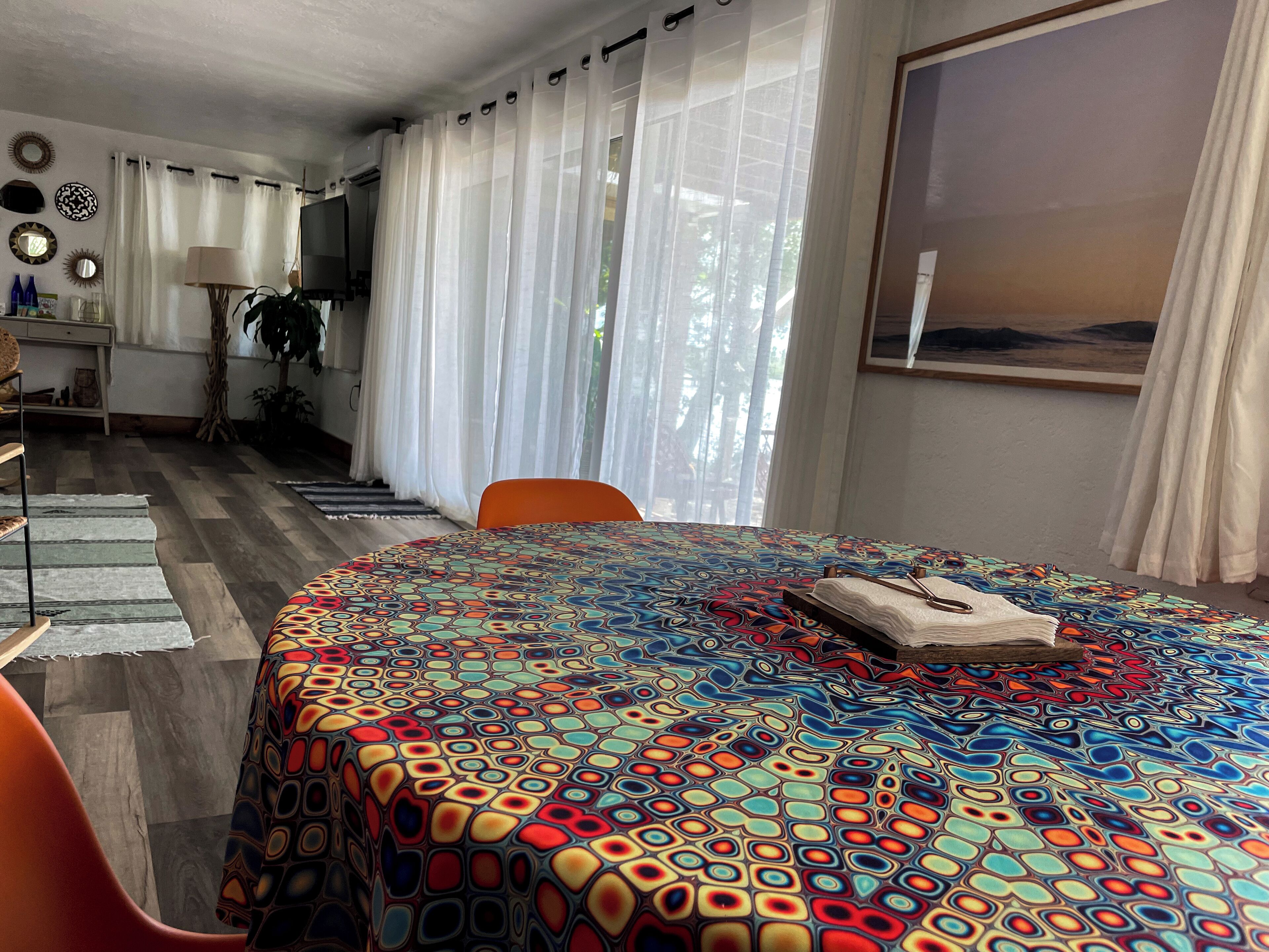 Sustainable & Cozy Waterfront Getaway- relax, fish & kayak on Rose Bay!