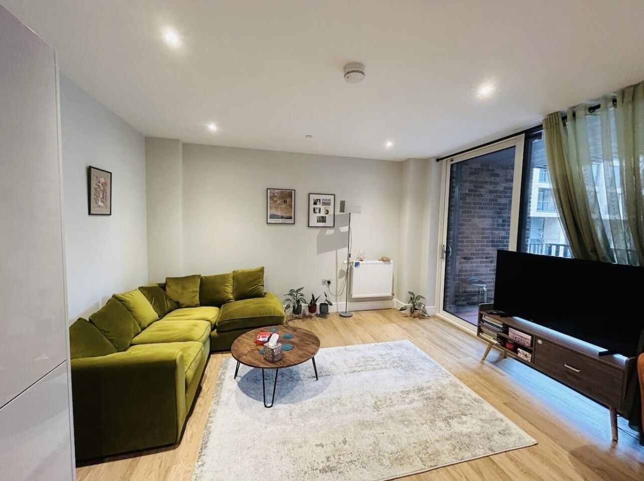 Lovely all new flat with balcony