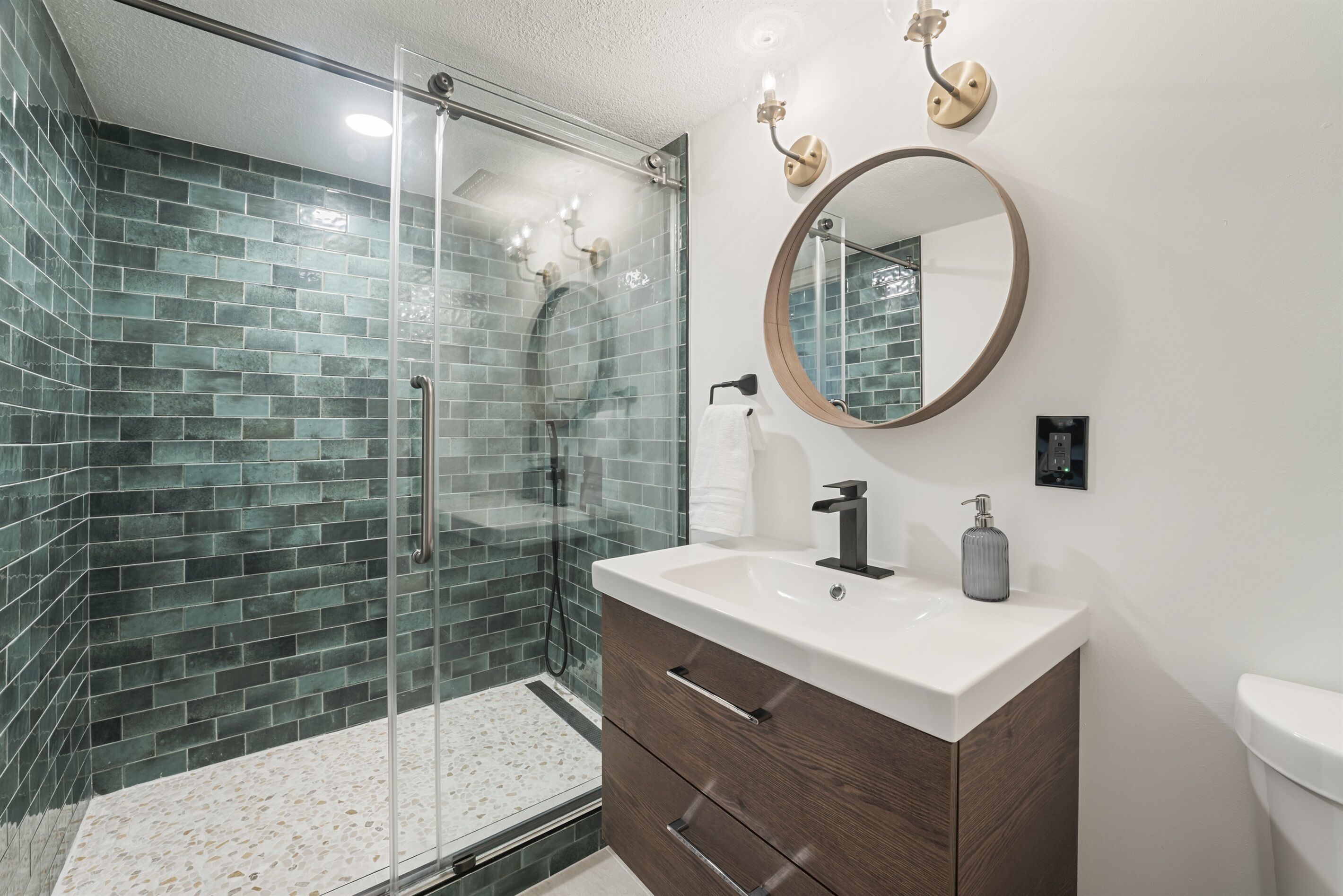 Tropical Paradise! Hammock*Hot Tub*Swing*Foosball