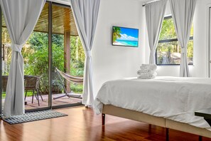 4 chambres, bureau, fer et planche à repasser, accès au Wi-Fi (inclus)