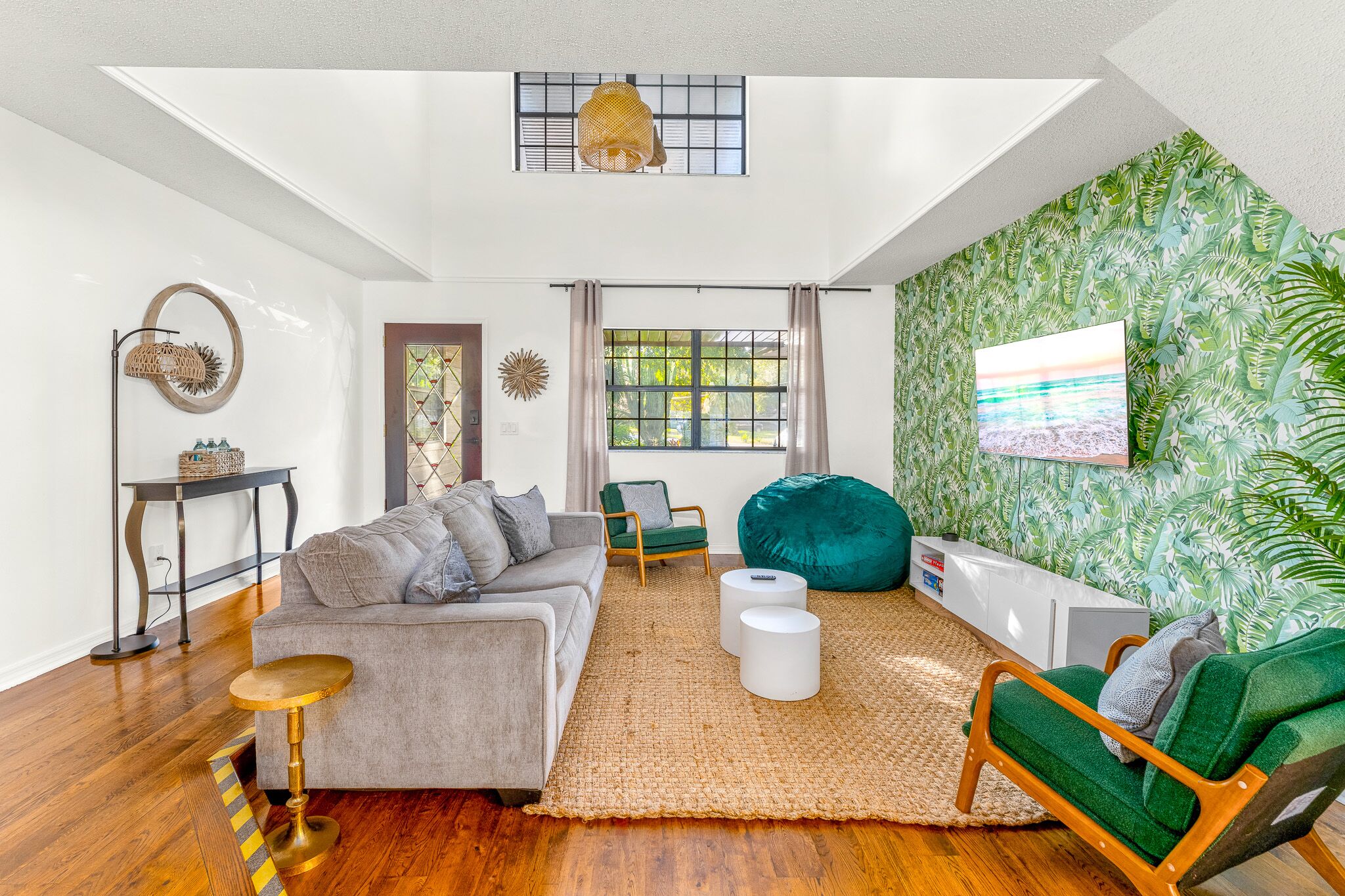 Tropical Paradise! Hammock*Hot Tub*Swing*Foosball