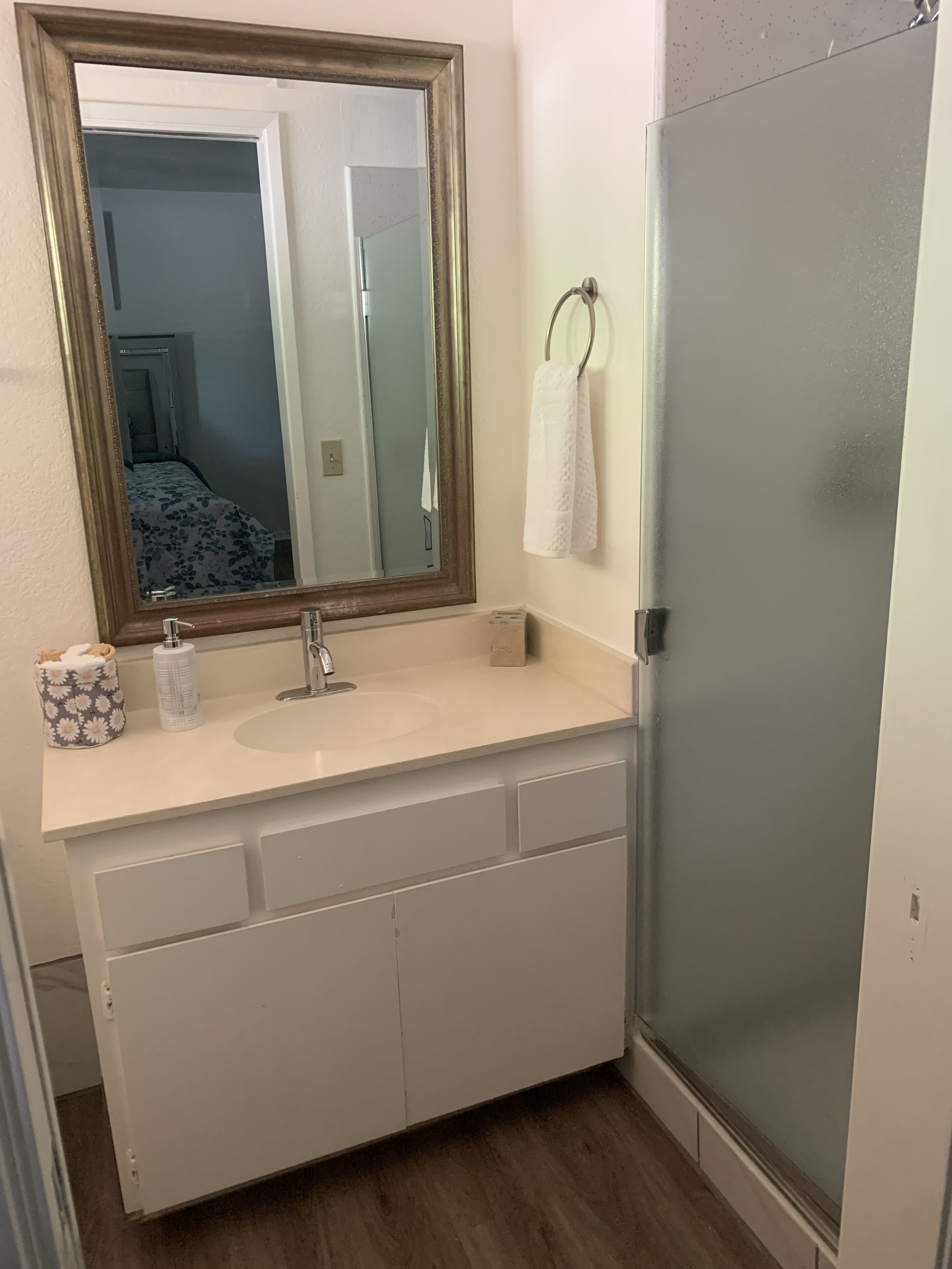 Comfortable 3 bdrm house in South Woodland