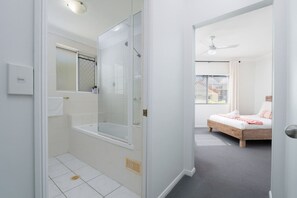 ヘアドライヤー