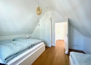 2 bedrooms, iron/ironing board, travel crib, free WiFi