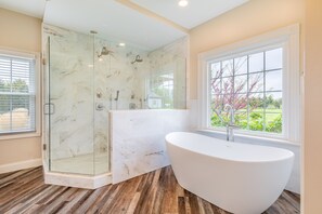 Shower, hair dryer, towels - Gorgeous Home featuring an Indoor Heated Pool, Gourmet Kitchen & Outdoor Spaces (Radnor)