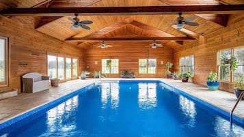 Piscina coberta i piscina climatitzada