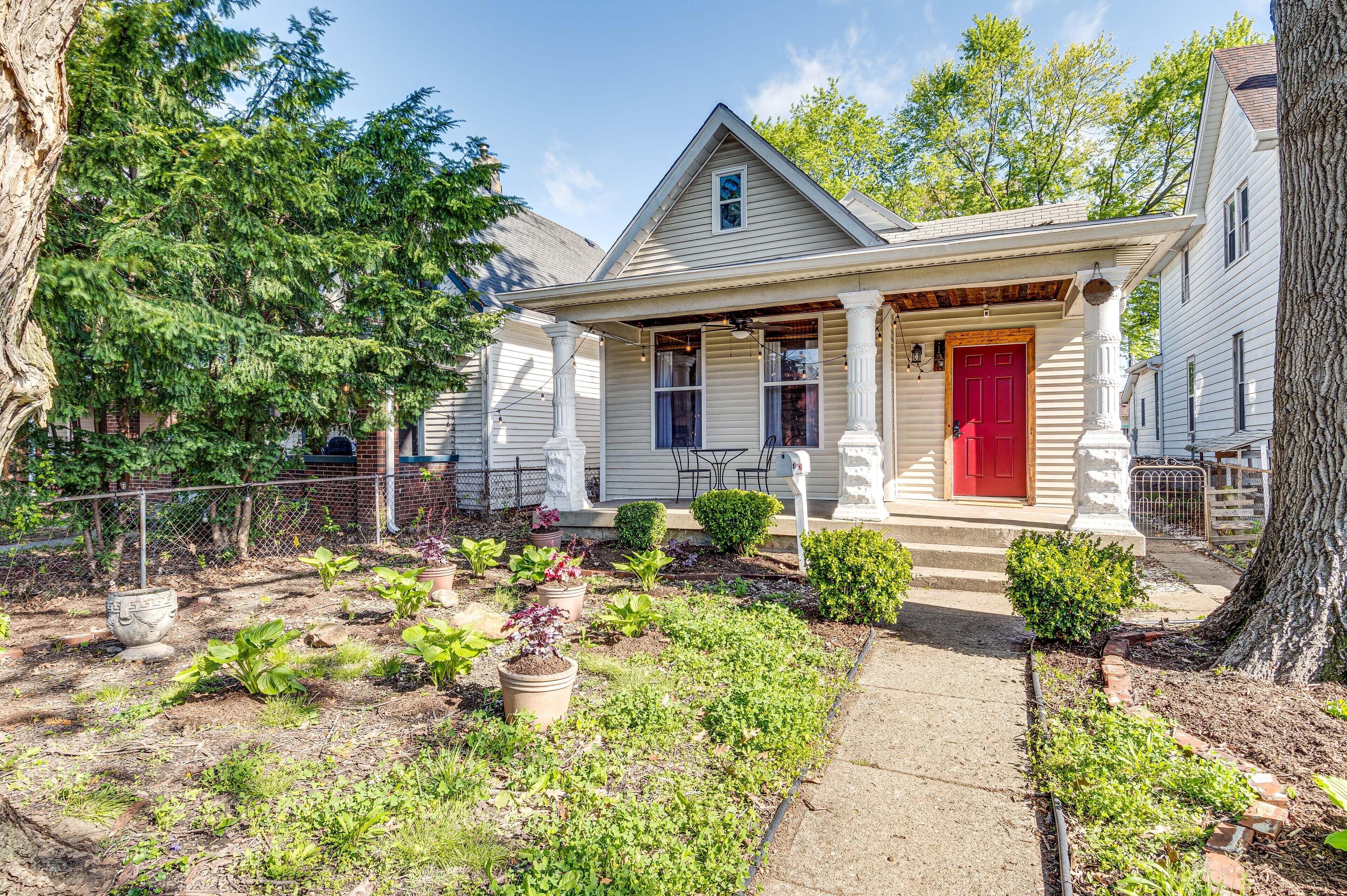 Cozy Indianapolis Vacation Rental w/ Micro Farm!