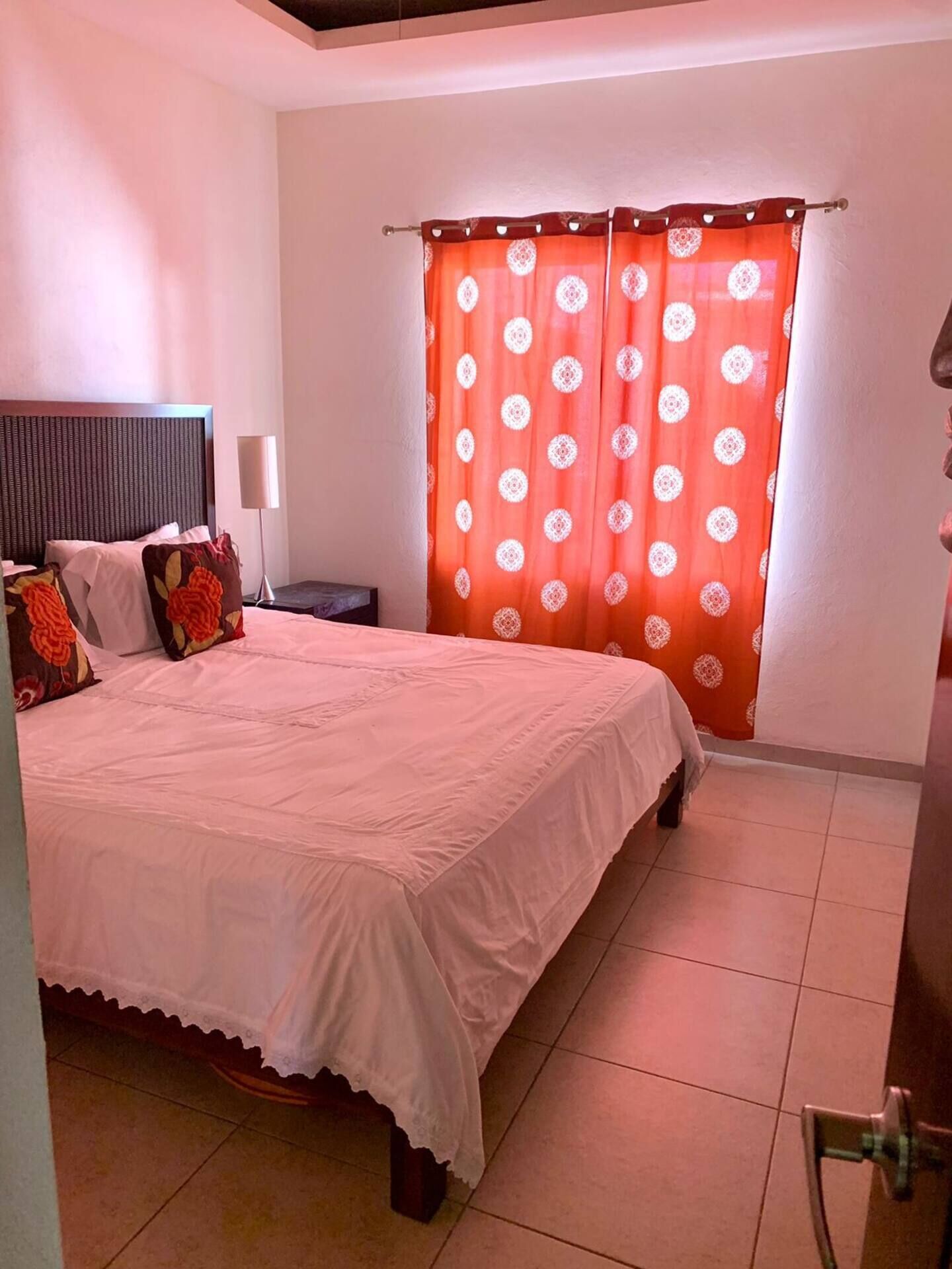 Relaxing Condo -- 2 blocks away from the beach!