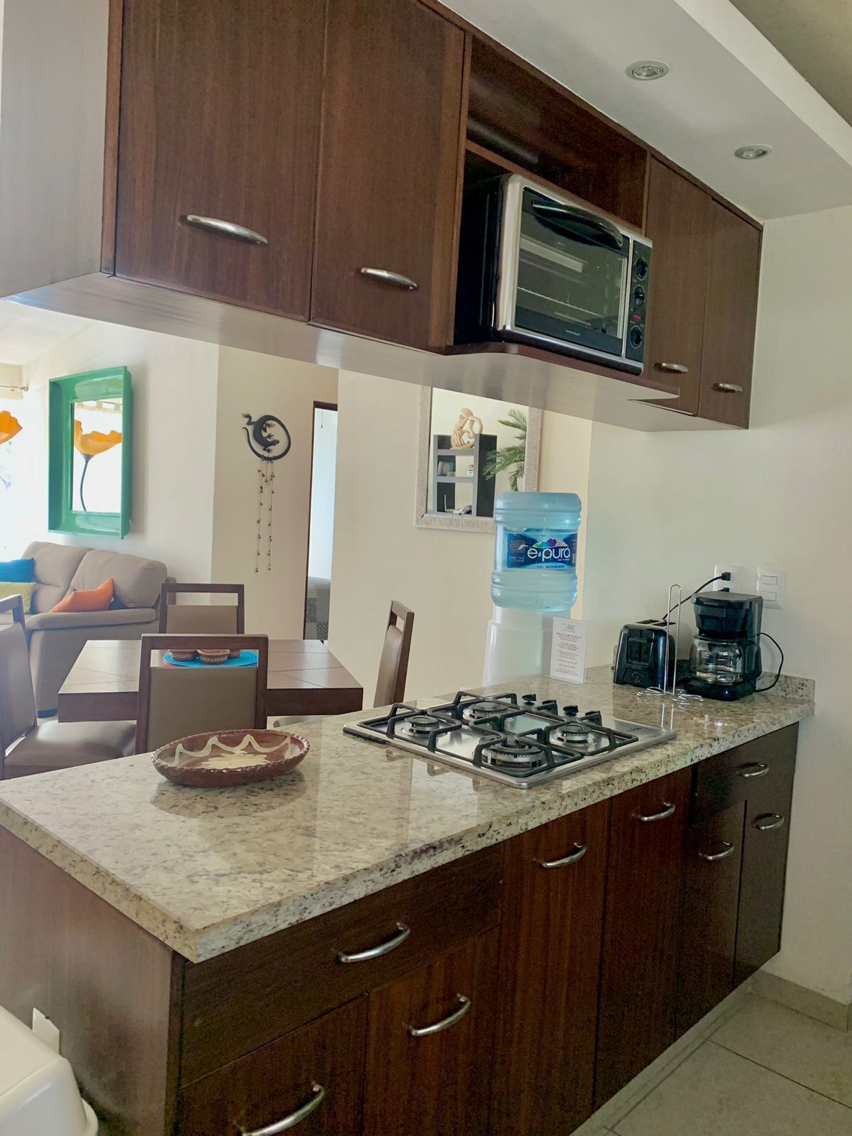 Relaxing Condo -- 2 blocks away from the beach!