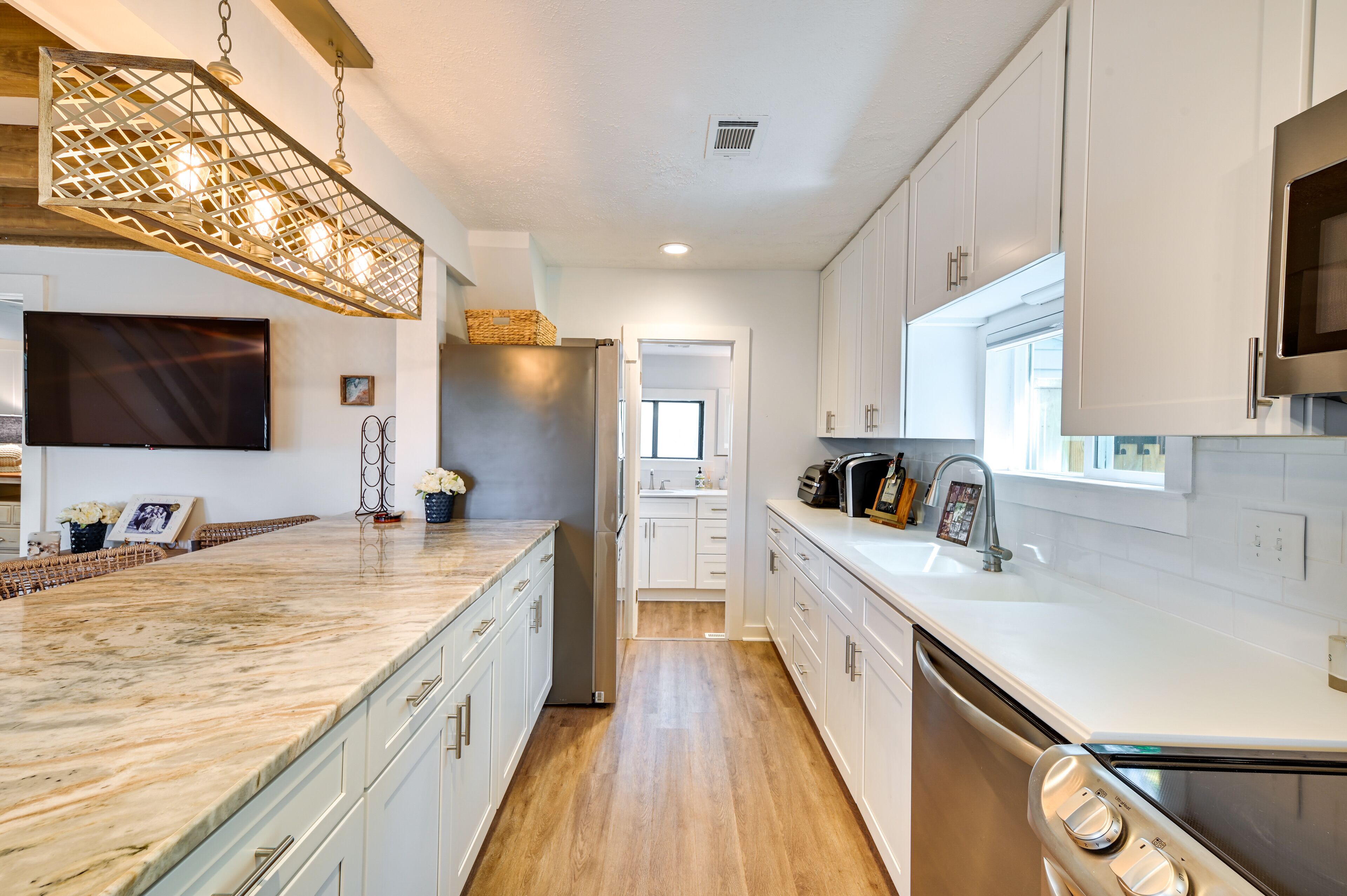 Chic Historic Myrtle Beach Cottage: Walk to Beach!