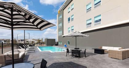 La Quinta Inn & Suites by Wyndham Austin Parmer/Tech Ridge