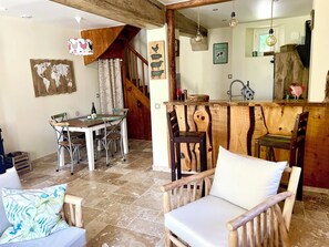 Interior - Former presbytery just renovated, 3 stars (Bénarville)