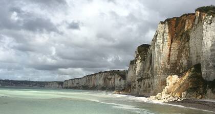 Ancien presbytÚre rénové - Classé * * *