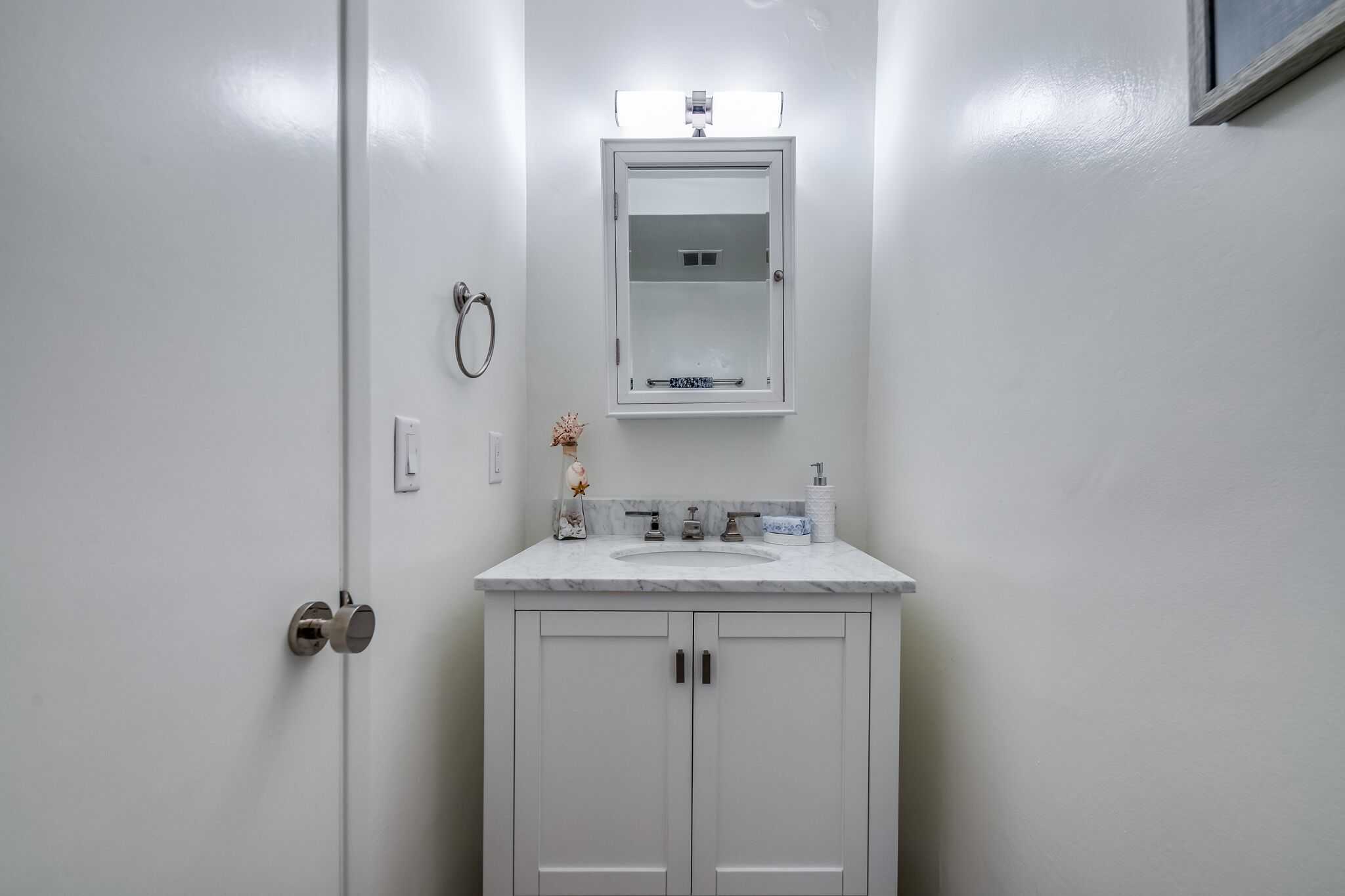 Porpoise - Beachfront Penthouse on Dry Sandy Carbon Beach