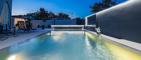 Uppvärmd pool