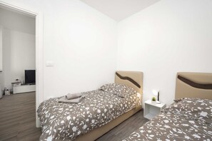 1 Schlafzimmer, Bügeleisen/Bügelbrett, Babybetten, Reisekinderbett