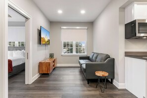 Living room - Bywater Suite Hotel  (New Orleans)