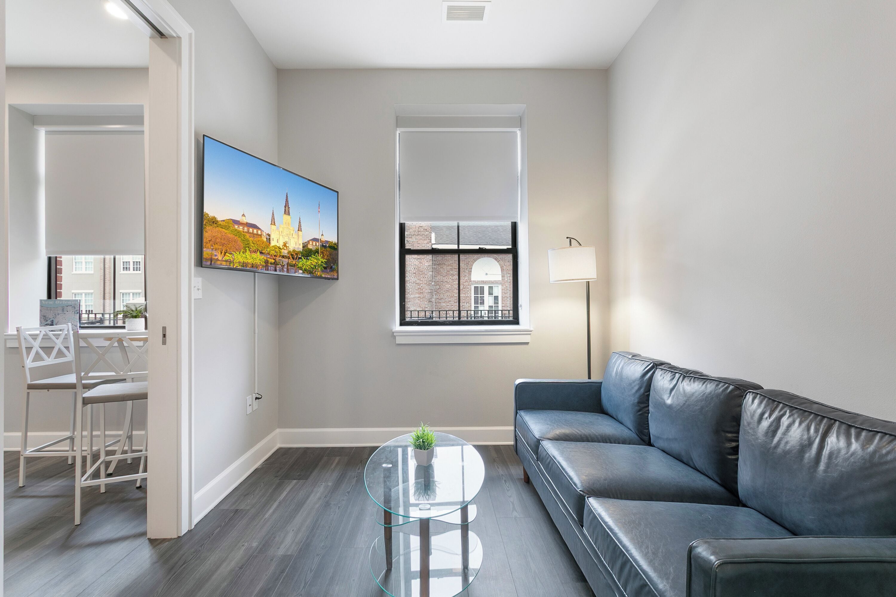 Romantic Suite, 1 Bedroom | Living room | 45-inch Smart TV with cable channels