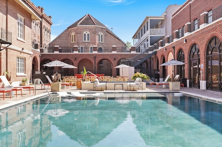 Outdoor pool, open 8:00 AM to 10:00 PM, pool umbrellas, sun loungers