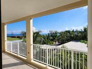 Property grounds - Spacious family friendly vacation spot. (Montego Bay)