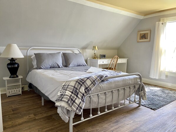 3 Schlafzimmer, Schreibtisch, WLAN, Bettwäsche