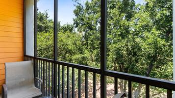 Apartment (3 Bedrooms) | Property amenity