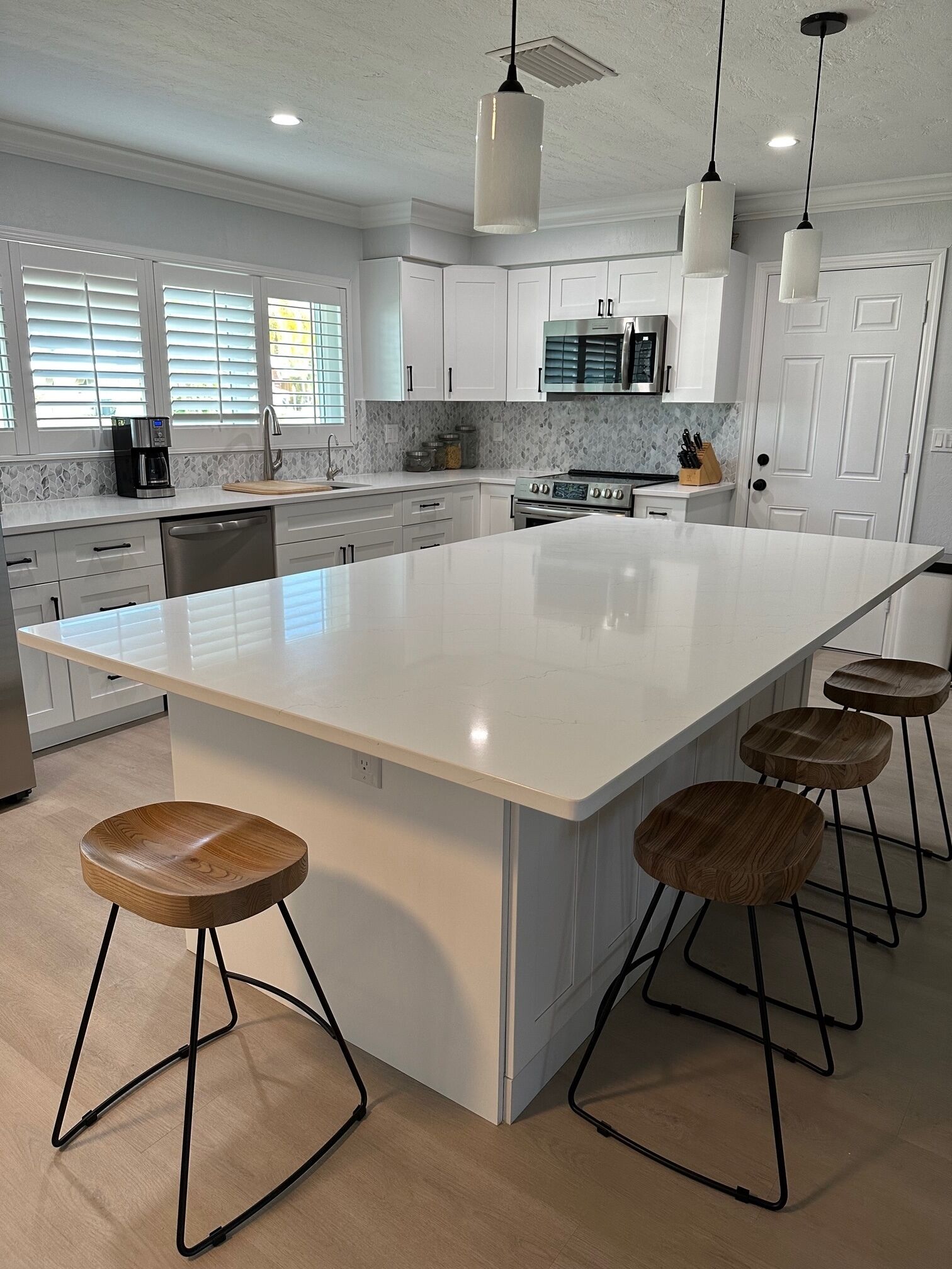 Cape Escape - Beautiful Canal Home with Dock Only 5 Minutes from River