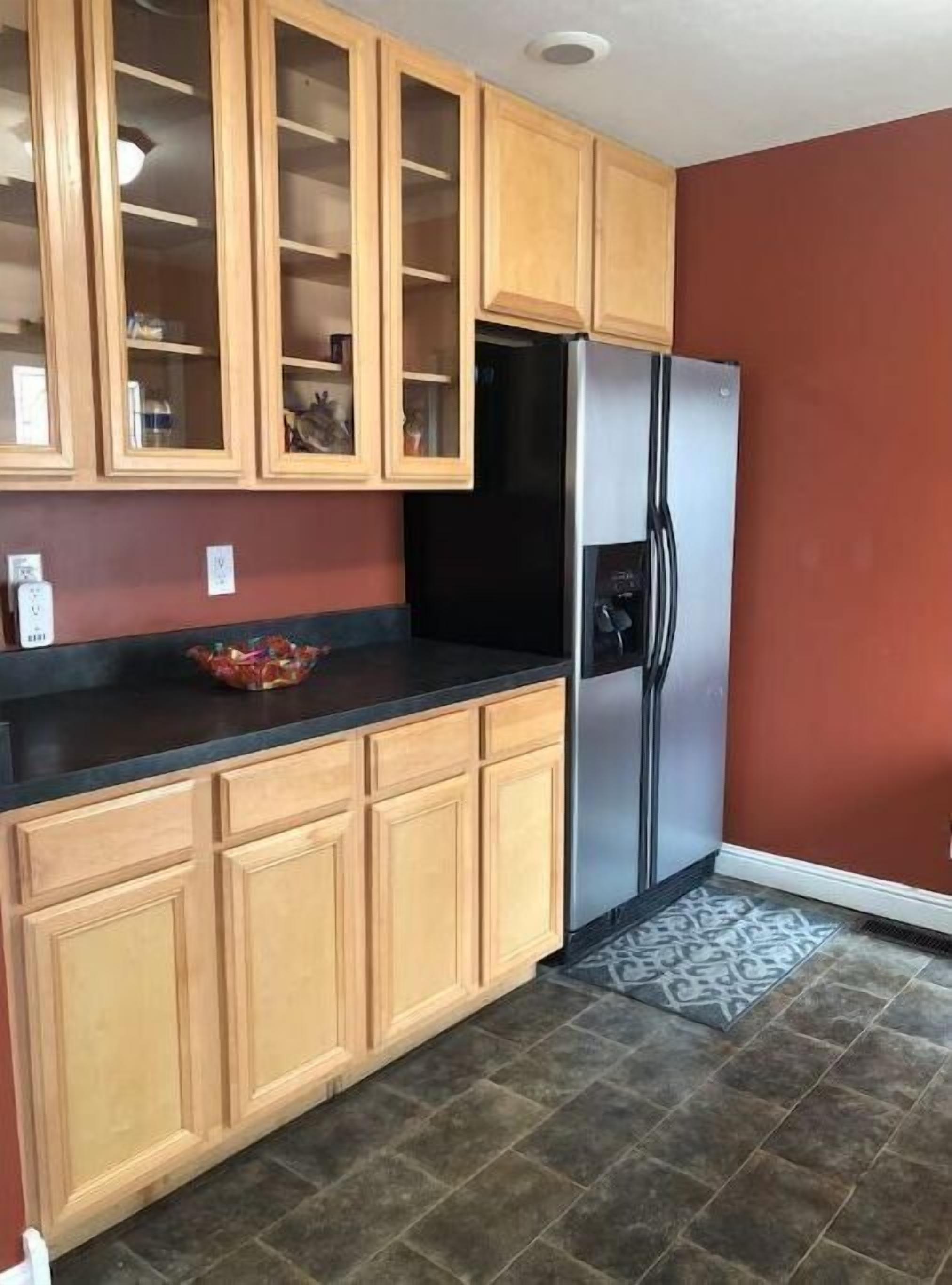 Kanawha River House Get Away with Hot Tub