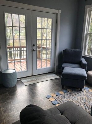 Smart TV, foosball, books - Kanawha River House Get Away with Hot Tub (Alloy)