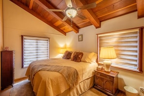 6 Schlafzimmer, Bügeleisen/Bügelbrett, kostenloses WLAN, Bettwäsche