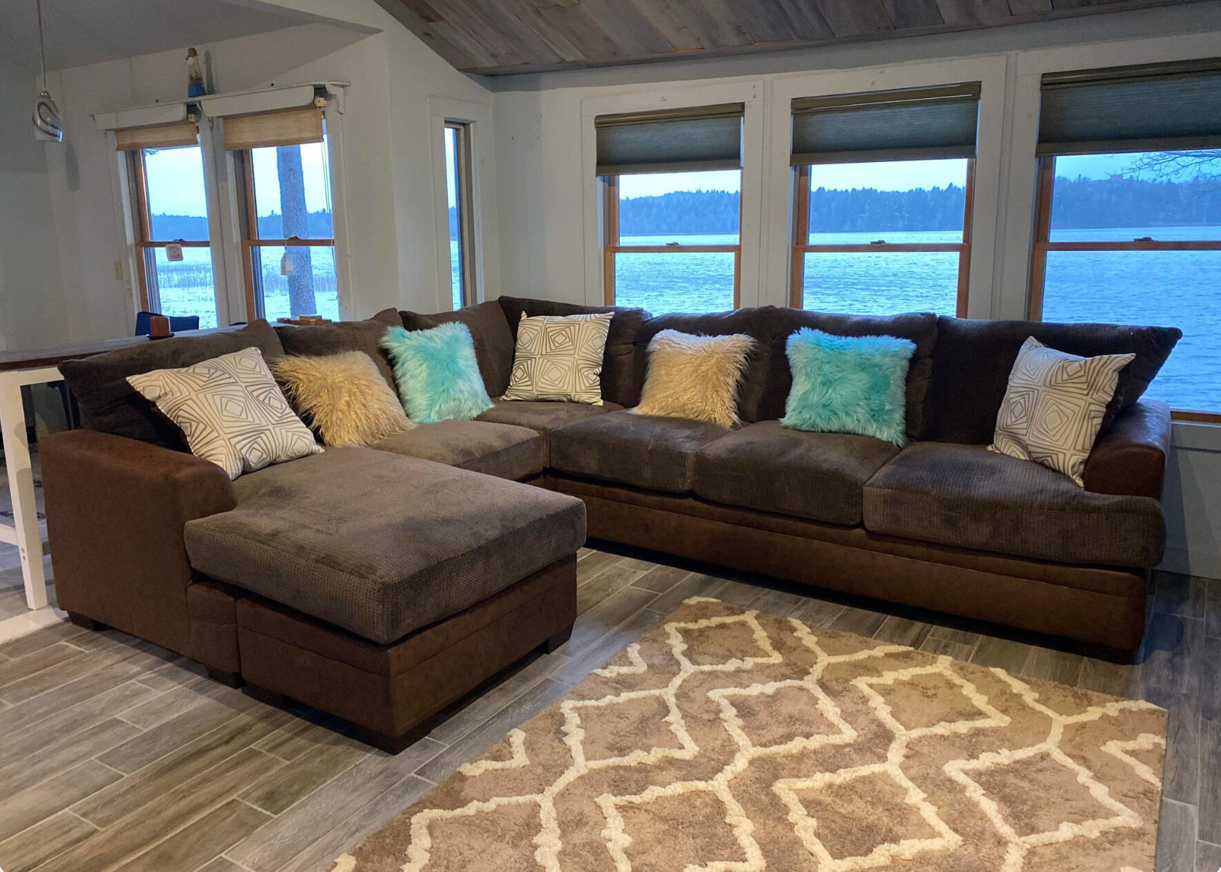 Beautiful Orange Lake ,Haven for real relaxation and rest with great sunsets 🌅