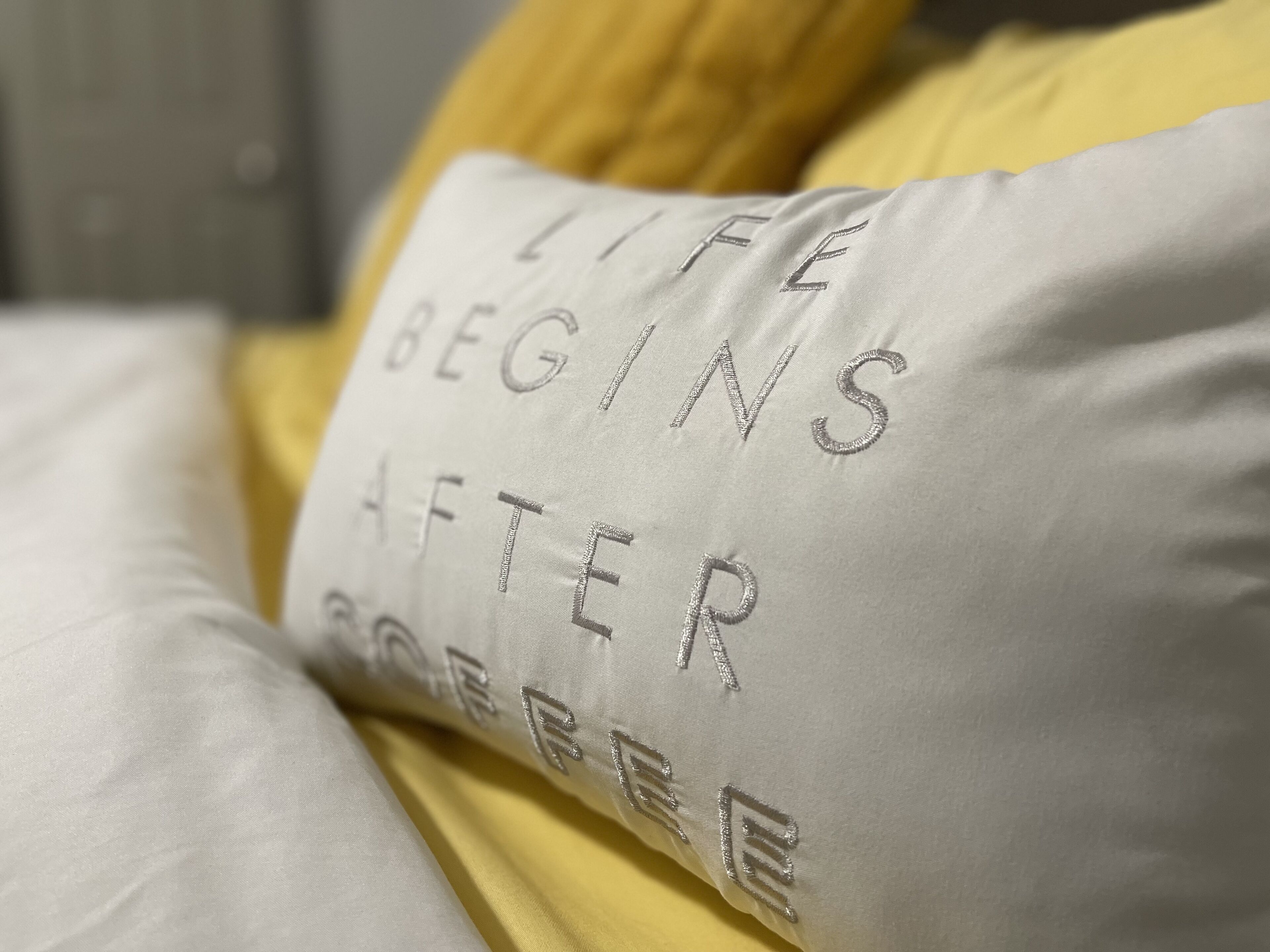 *Cozy luxury stay 1BD/1BTH , POOL, GYM , MALL