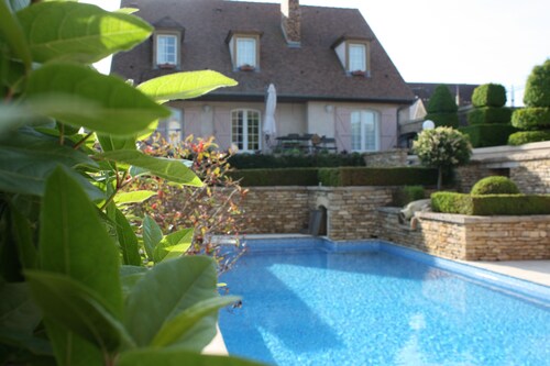 La Confrérie au Centre de la Bourgogne
