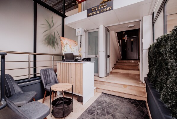 Reception - Yıldız Suite & Apart (Akçaabat)