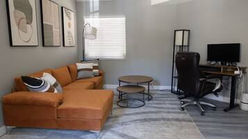 Smart TV, computer monitors