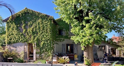 Maison de charme avec piscine à la campagne à proximité de Lyon