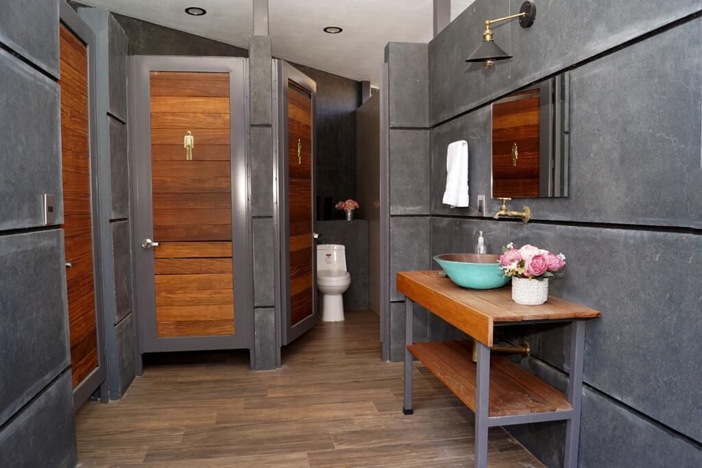 Residencia y Piscina Climatizada