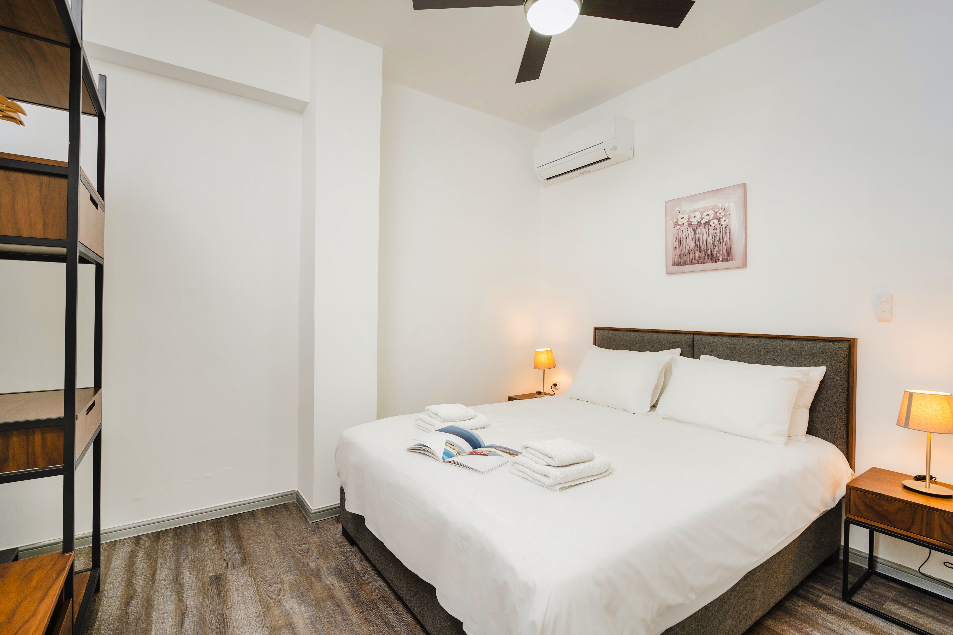 Sanders Home Suites - Bright Downtown 1-bdr Apt