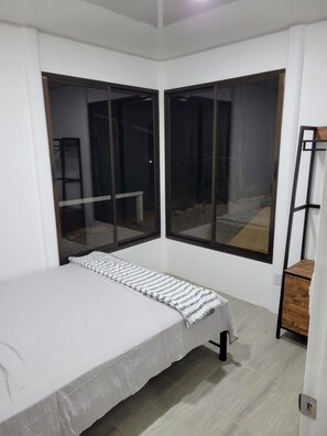 2 室のベッドルーム、WiFi、ベッドシーツ